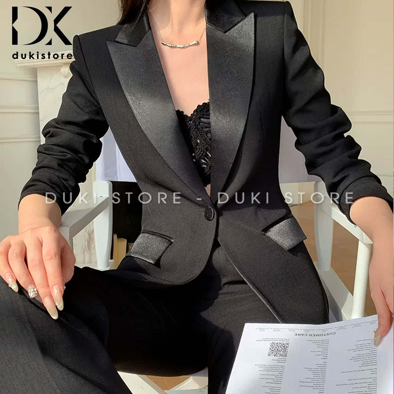 bo-ao-vest-nu-mau-den-dep-DKU0082-5